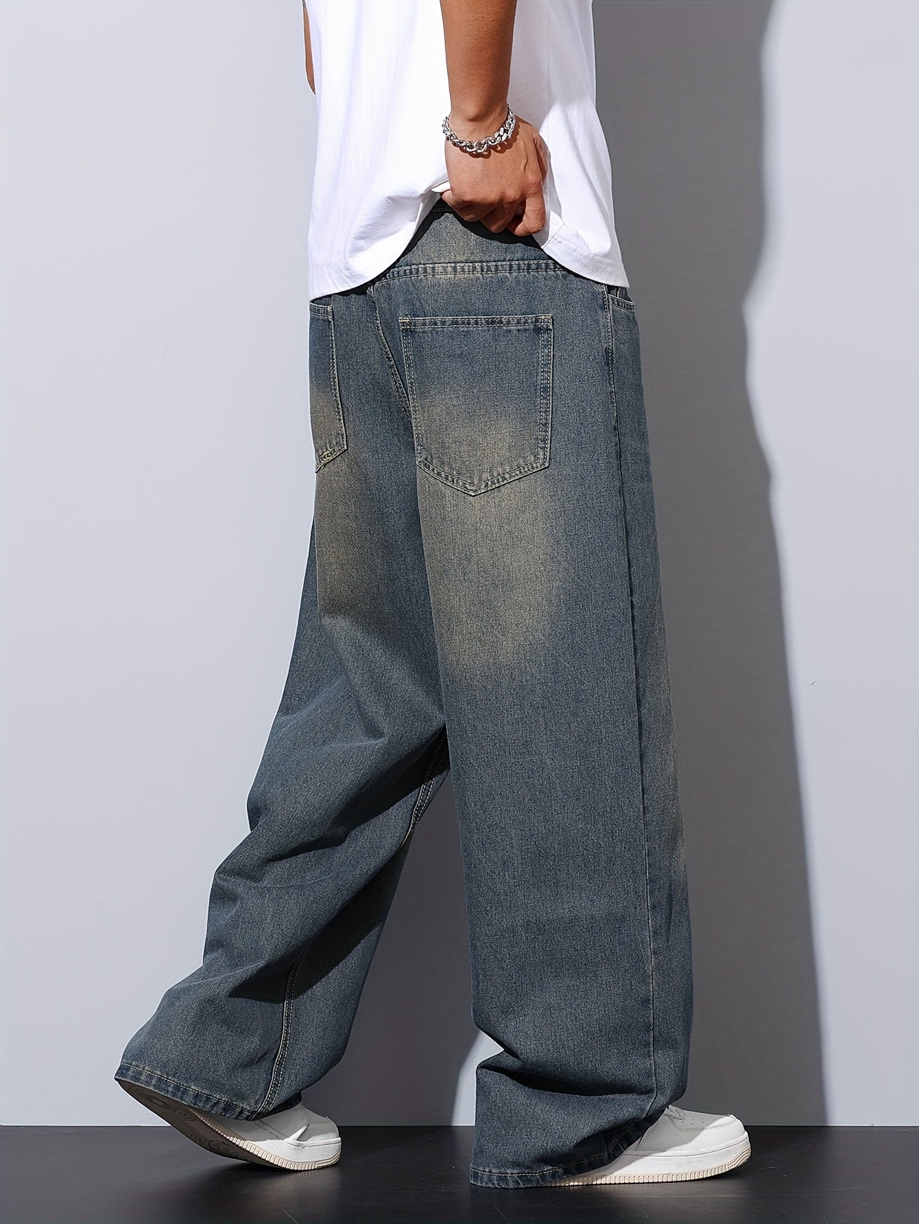 Jean Homme Casual – Bleu, Coupe Large, Ourlet Brut, Tissu Non Extensible