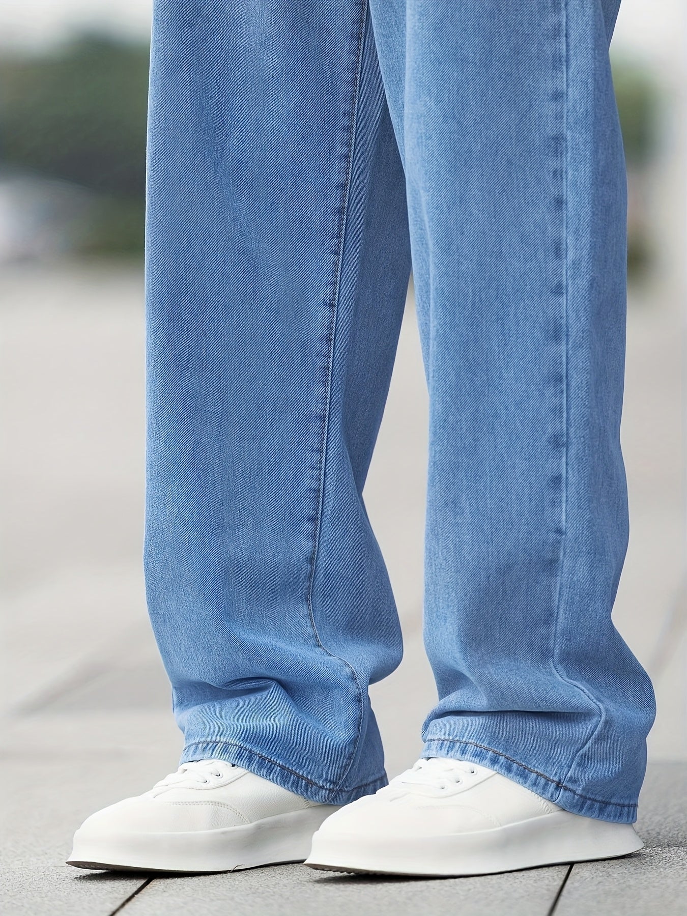 Jean Homme Casual – Jambe Large, Poches Diagonales, Délavage Clair, Coupe Droite