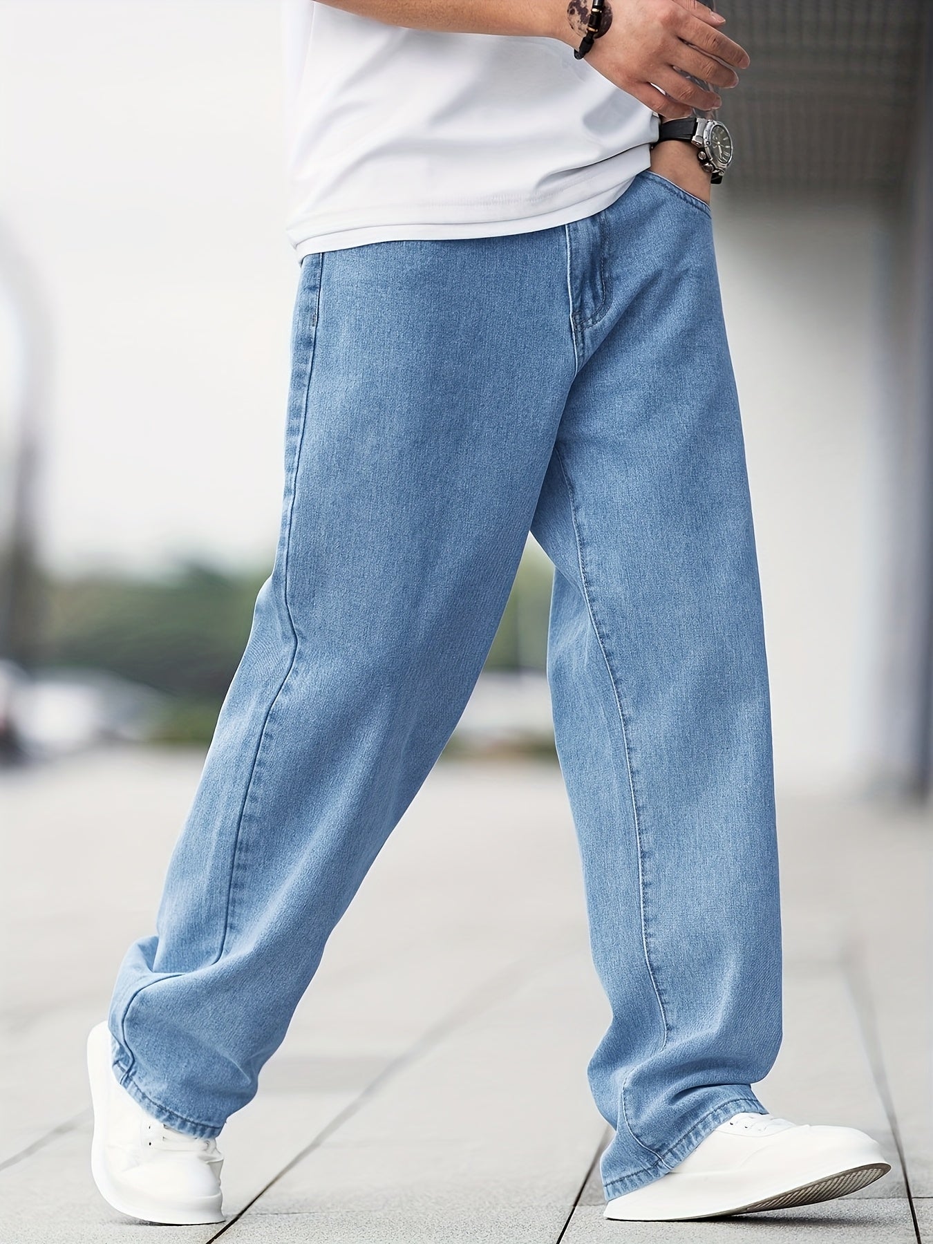 Jean Homme Casual – Jambe Large, Poches Diagonales, Délavage Clair, Coupe Droite