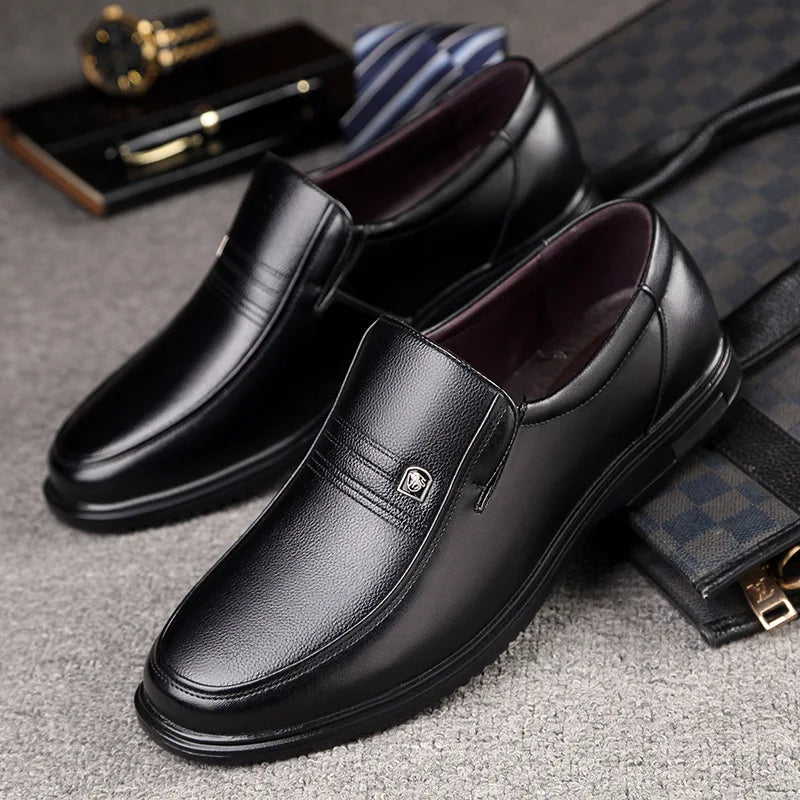 Chaussures habillées homme – mocassins en cuir noirs, respirants et élégants