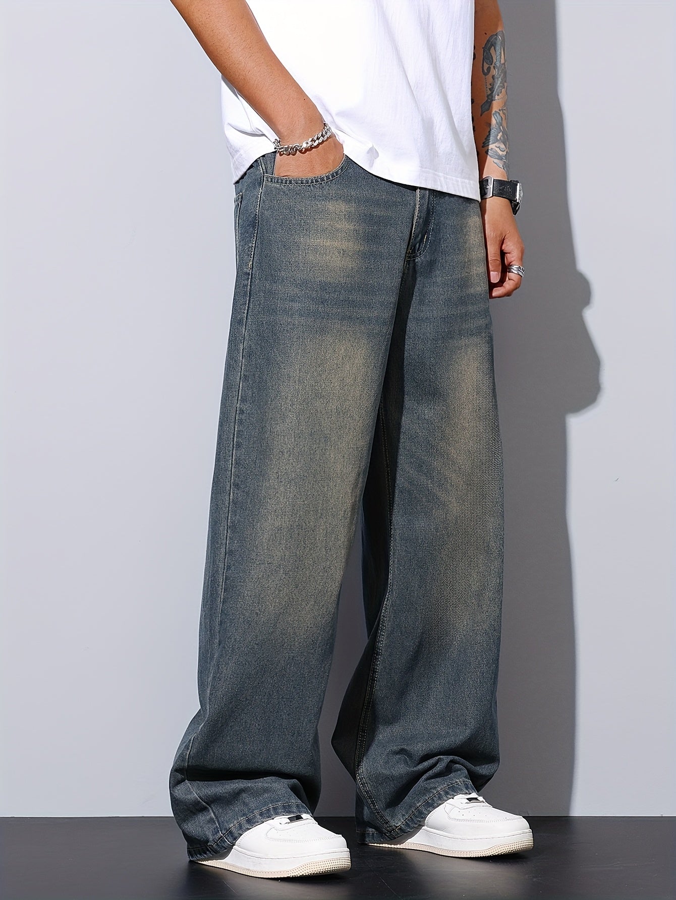 Jean Homme Casual – Bleu, Coupe Large, Ourlet Brut, Tissu Non Extensible