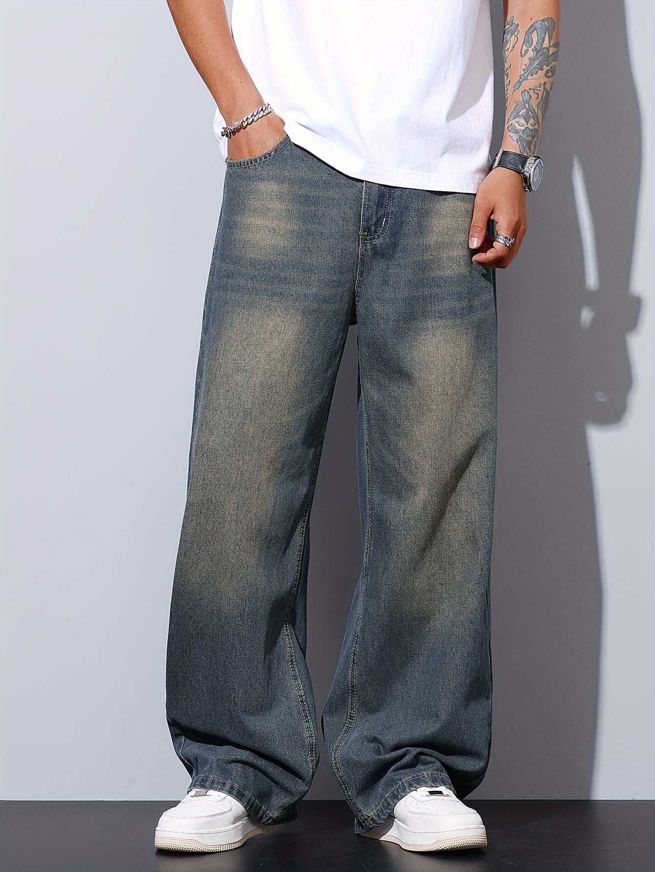 Jean Homme Casual – Bleu, Coupe Large, Ourlet Brut, Tissu Non Extensible