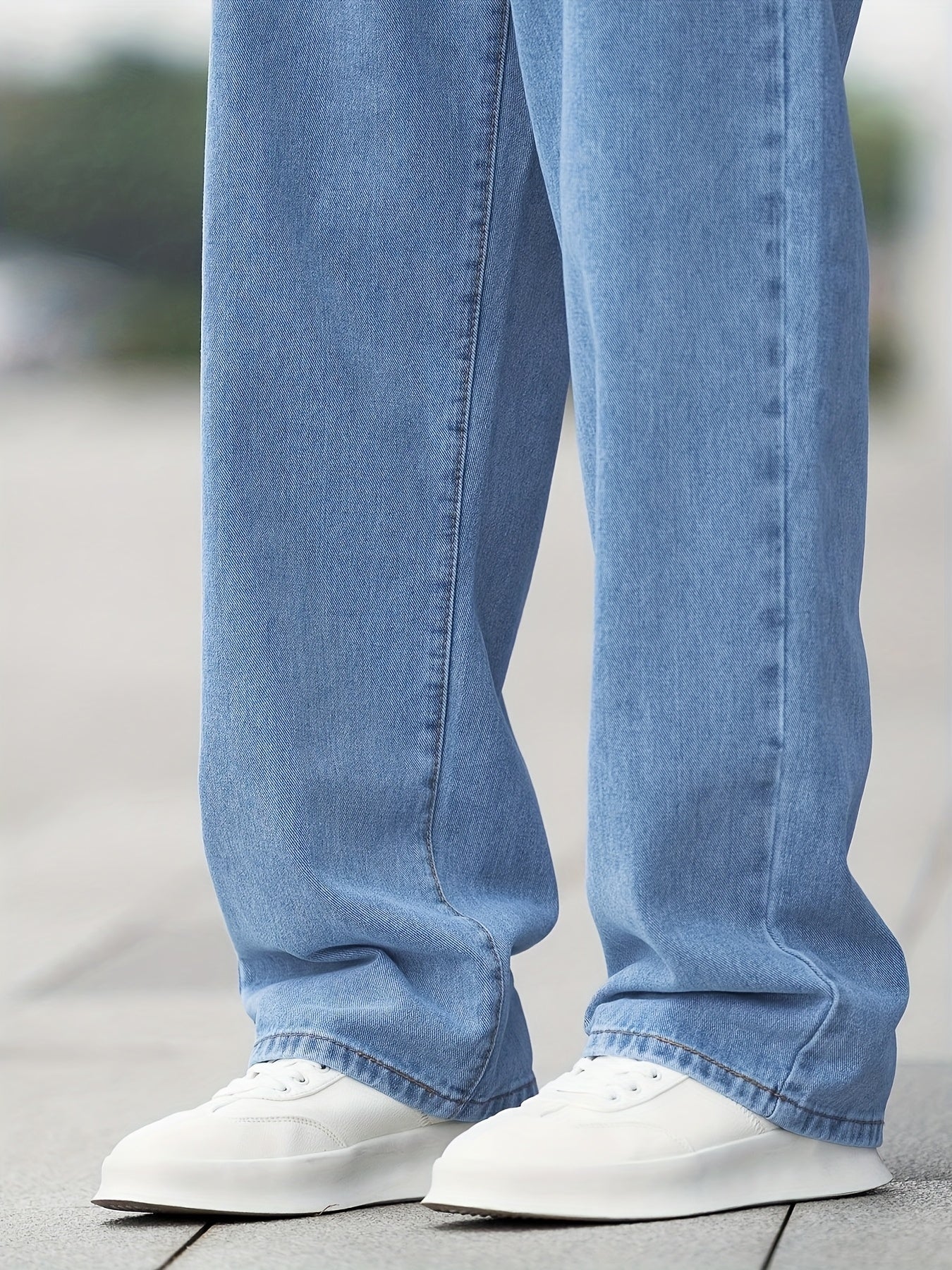 Jean Homme Casual – Jambe Large, Poches Diagonales, Délavage Clair, Coupe Droite