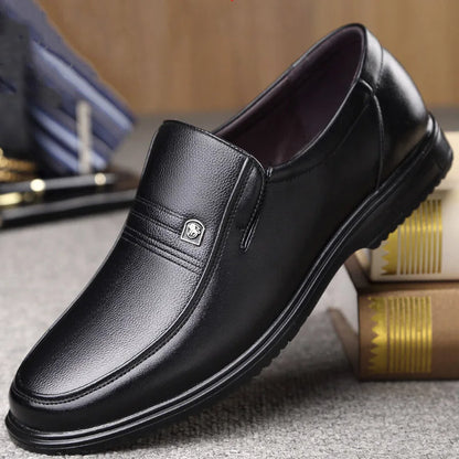 Chaussures habillées homme – mocassins en cuir noirs, respirants et élégants